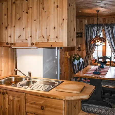 3 Bedroom Beautiful In Gjesasen *