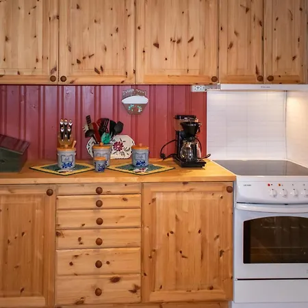 3 Bedroom Beautiful In Gjesasen * Glorvika