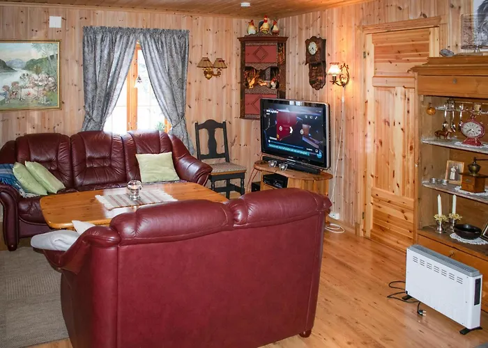 3 Bedroom Beautiful In Gjesasen *