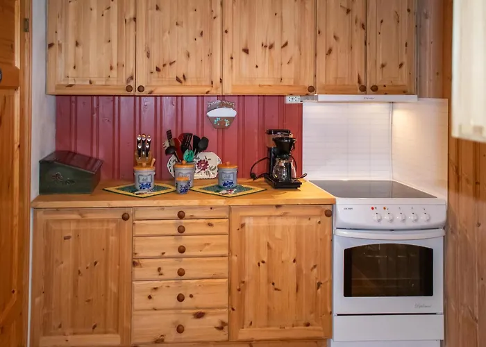 3 Bedroom Beautiful In Gjesasen * Glorvika