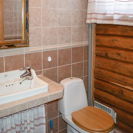 Holiday home 3 Bedroom Beautiful In Gjesasen *