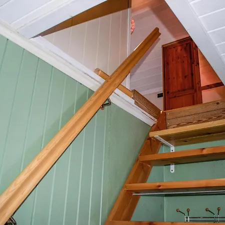 Holiday home 3 Bedroom Beautiful In Gjesasen *